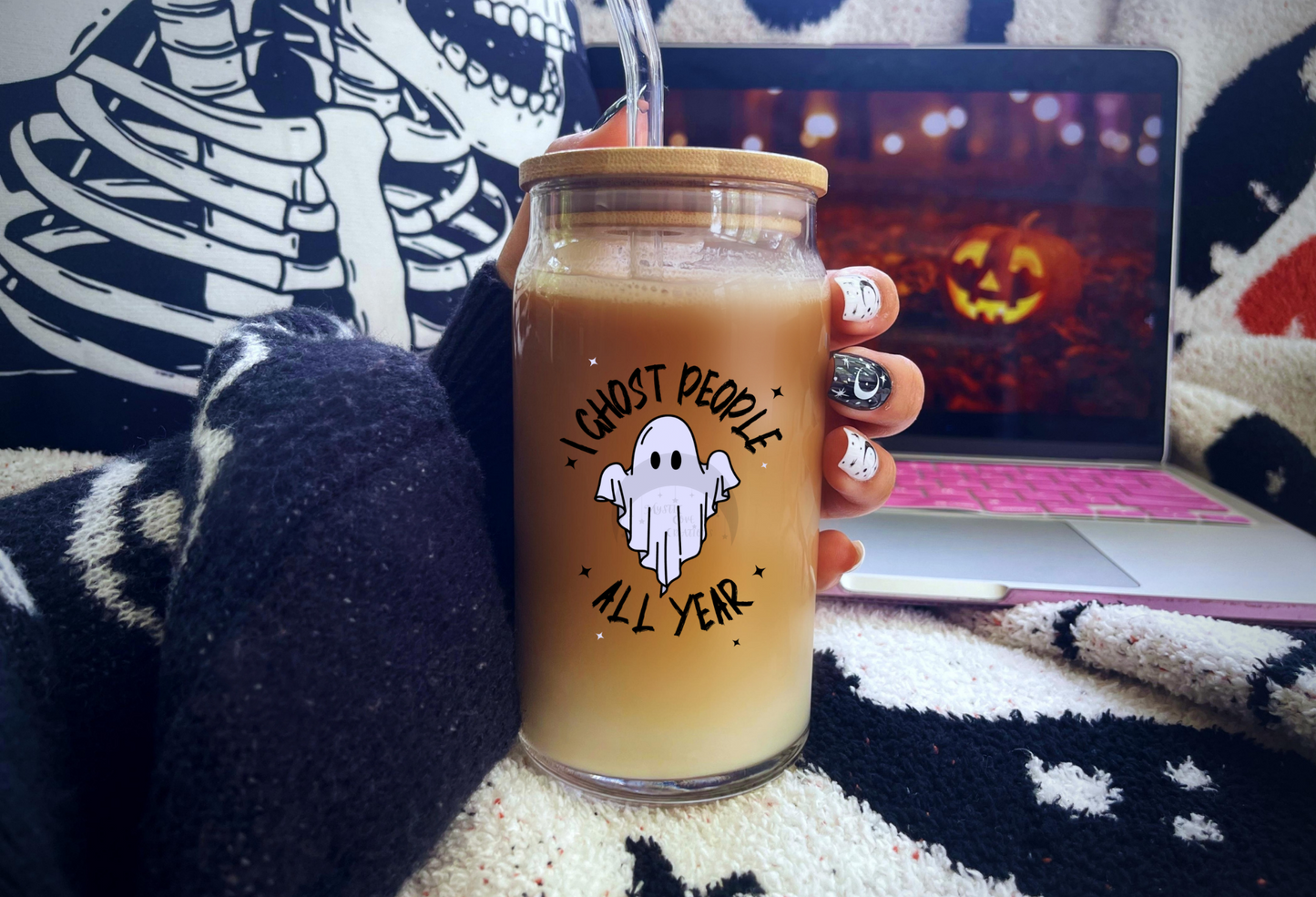 16 oz I Ghost People All Year Round Glass Can